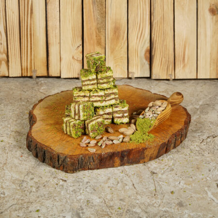 FISTIKLI KATKAT BAKLAVA DİLİMİ